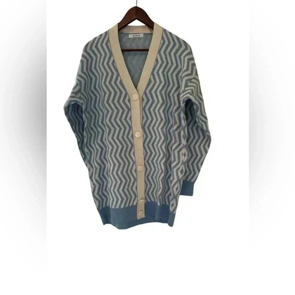 NEW Women’s Qu Retro Funky Cardigan Sweater XL EUR-One Size-Blue Cream - Picture 3 of 6